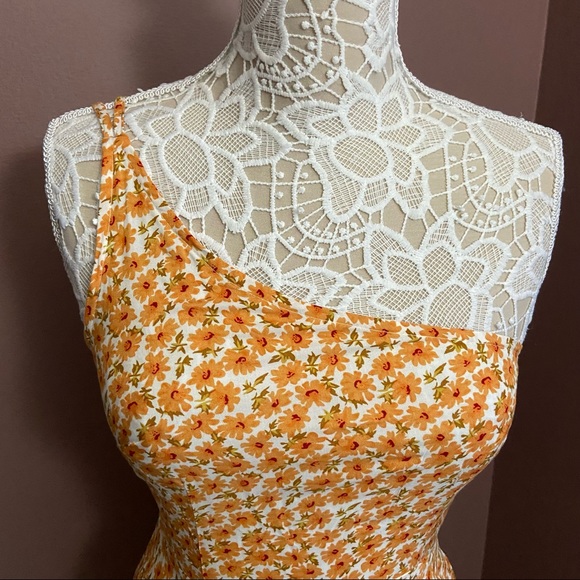 SHOWPO Sunflower, Vol. 6 Dress - Picture 7 of 9